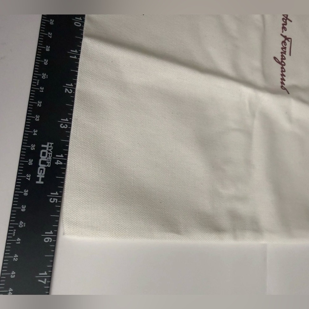 NEW AUTHENTIC SALVATORE FERRAGAMO Dust Bag 16x15.5 IncMade in Italy 100% Cotton - Picture 3 of 3